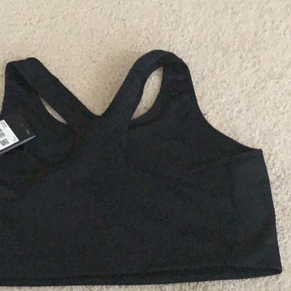 Nike Women plus Medium-Support Sports Bra - Picture 9 of 10